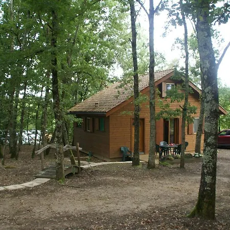 בקתה Serene Chalet In Montricoux With Swimming Pool *