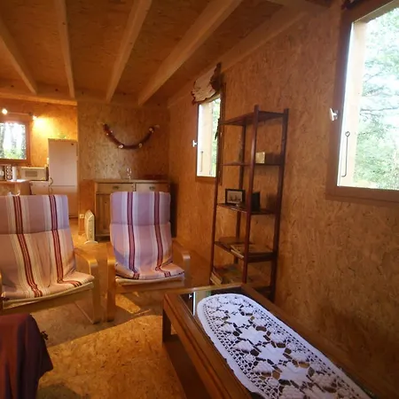 Serene Chalet In Montricoux With Swimming Pool בקתה Bruniquel