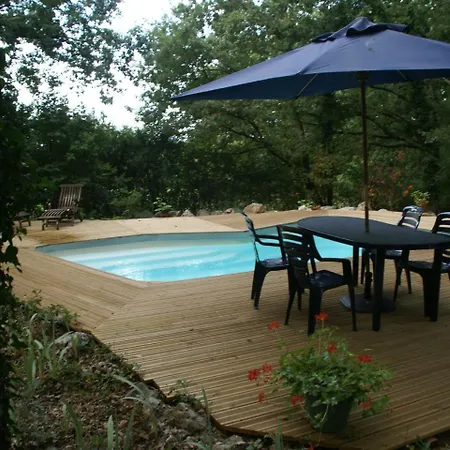 Serene Chalet In Montricoux With Swimming Pool